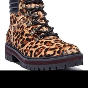 NEW BRAND NEW Timberland London Square Cheetah Print Calf Hair Combat Boot